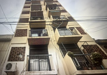 Departamento en Villa Luro. 1 amb. 28 mts. a Refaccionar