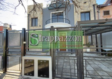 Ituzaingo. Duplex 4 amb. Venta. Apto credito